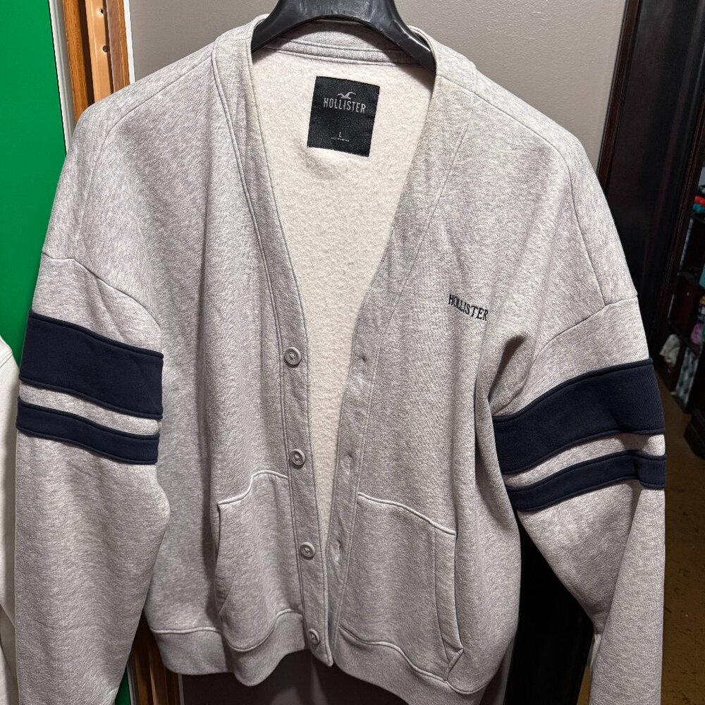 Hollister Cardigan in grey